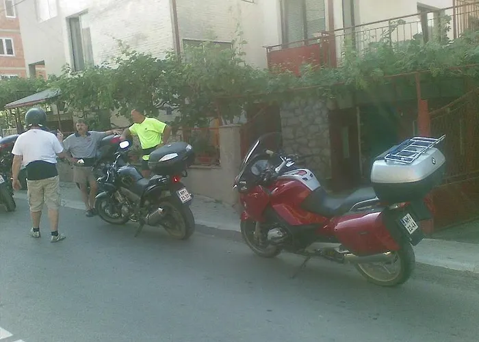 Guest house House Nativa 3*