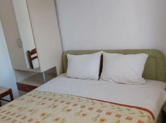 Guest house House Nativa 3*
